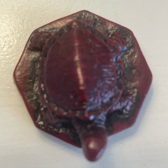Turtle Mini Figure Faux Cinnabar Netsuke Style New in Box No Tags - Picture 2 of 5